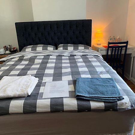 Large Double Bedroom With Free On Site Parking Kingston upon Thames  Exterior foto